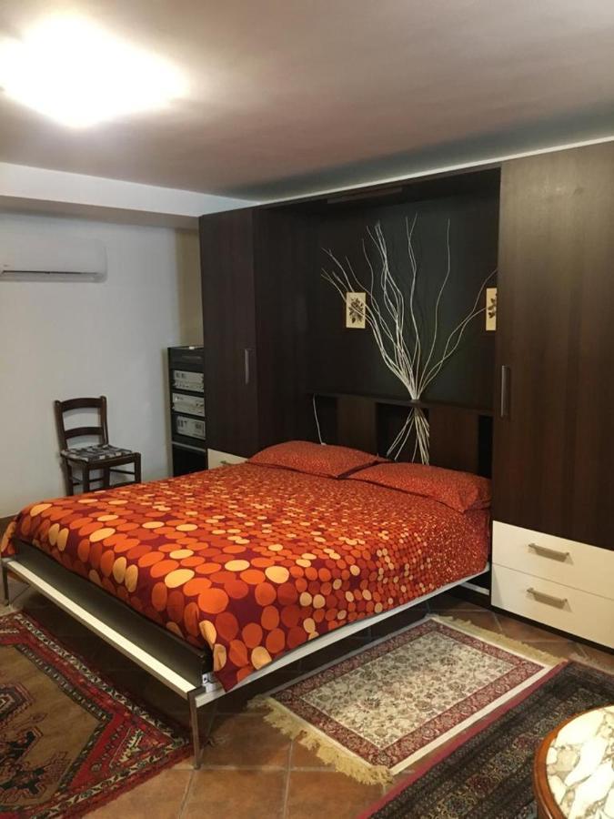 זפראנה אטניאה La Tavernetta Dell'Etna מראה חיצוני תמונה