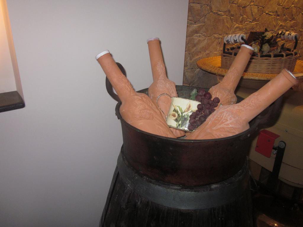 זפראנה אטניאה La Tavernetta Dell'Etna מראה חיצוני תמונה